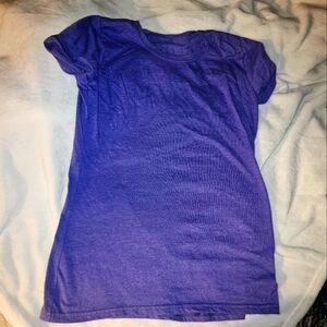 Cute purple shorts sleeve shirt. Fruit of the Loom, size Medium